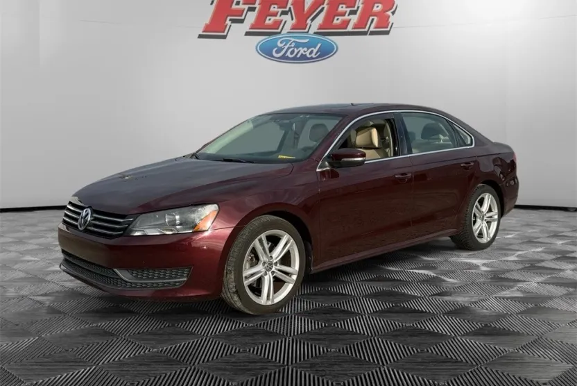 2014 Volkswagen Passat SE photo 1