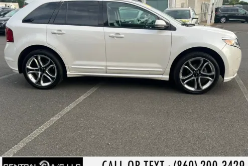 2014 Ford Edge Sport photo 3