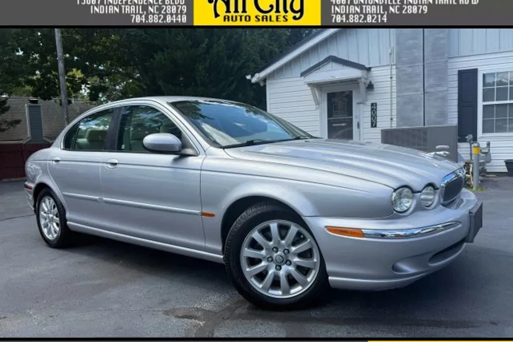 2003 Jaguar X-Type photo 1
