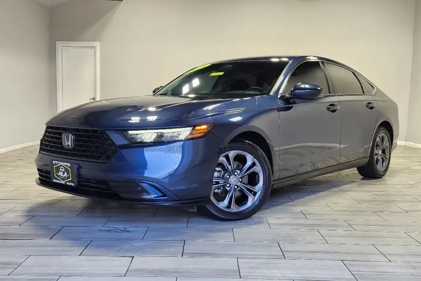 2023 Honda Accord EX photo 1