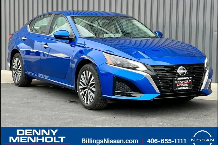2025 Nissan Altima SV photo 1