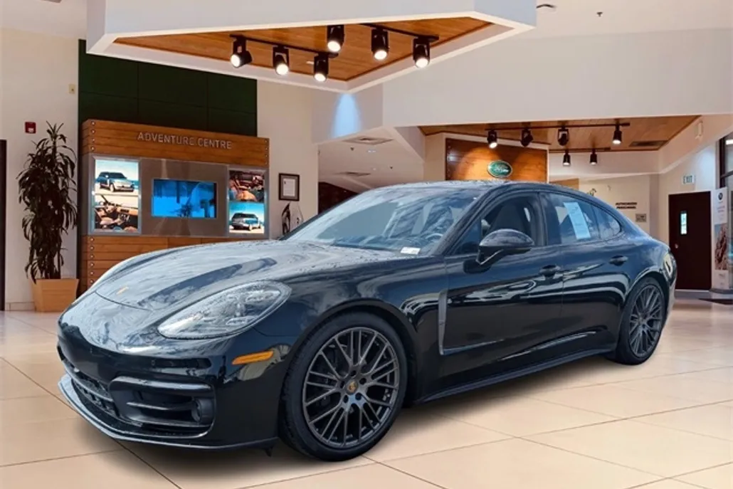 2022 Porsche Panamera 4 Platinum photo 1