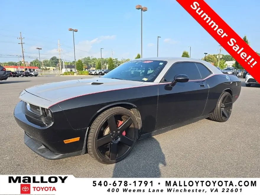 2010 Dodge Challenger SRT8 photo 1