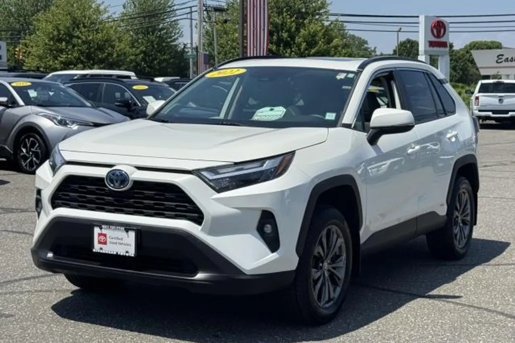 2022 Toyota RAV4 Hybrid XLE Premium photo 1