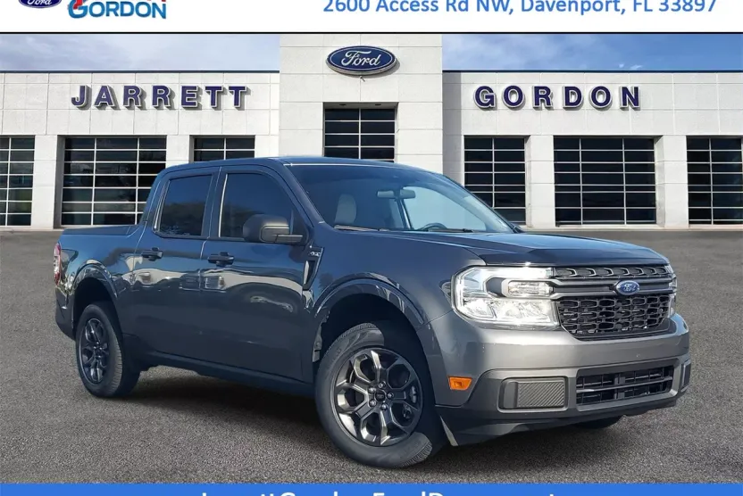 2024 Ford Maverick XLT photo 1