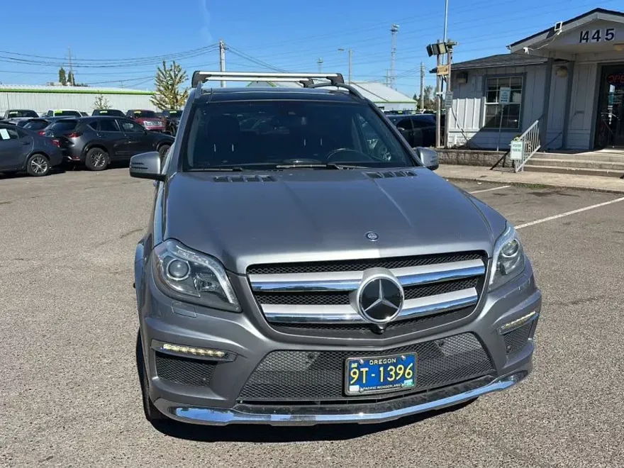 2016 Mercedes Benz GL 550 photo 1