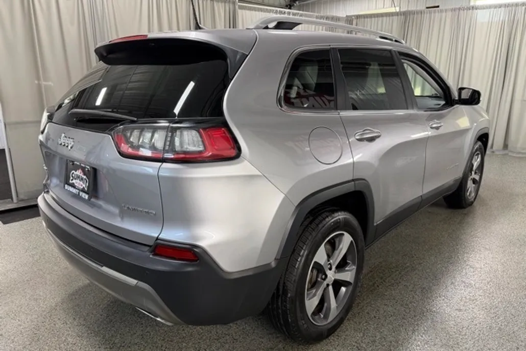 2019 Jeep Cherokee Limited photo 1