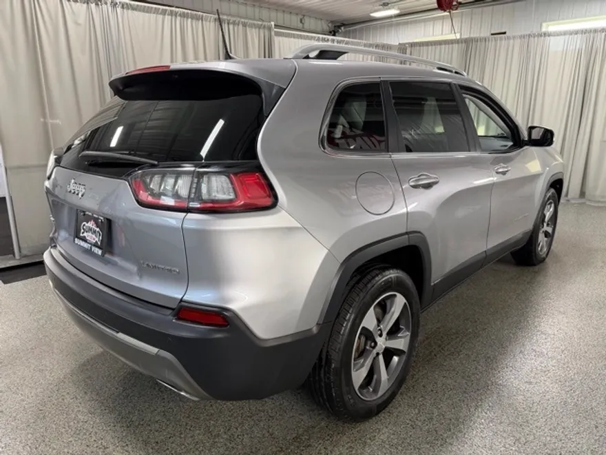 2019 Jeep Cherokee Limited photo 1