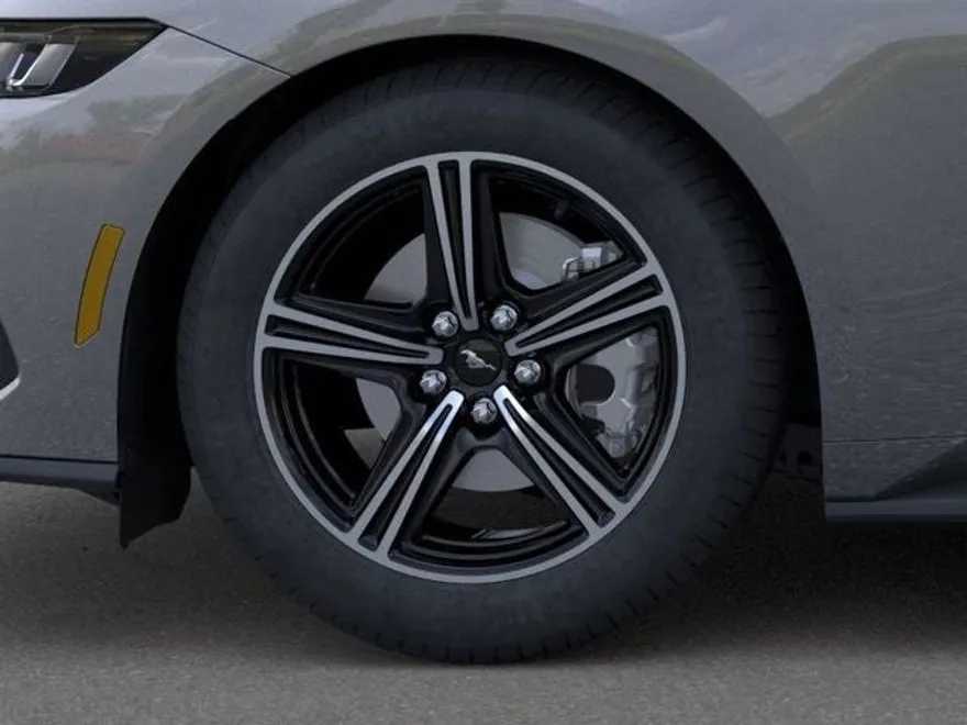2025 Ford Mustang EcoBoost photo 1