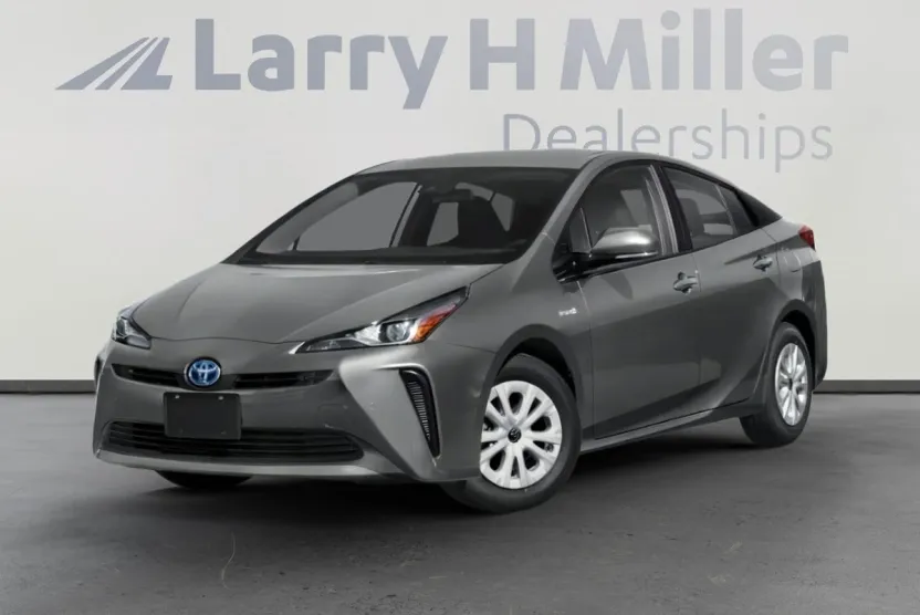 2021 Toyota Prius L photo 1