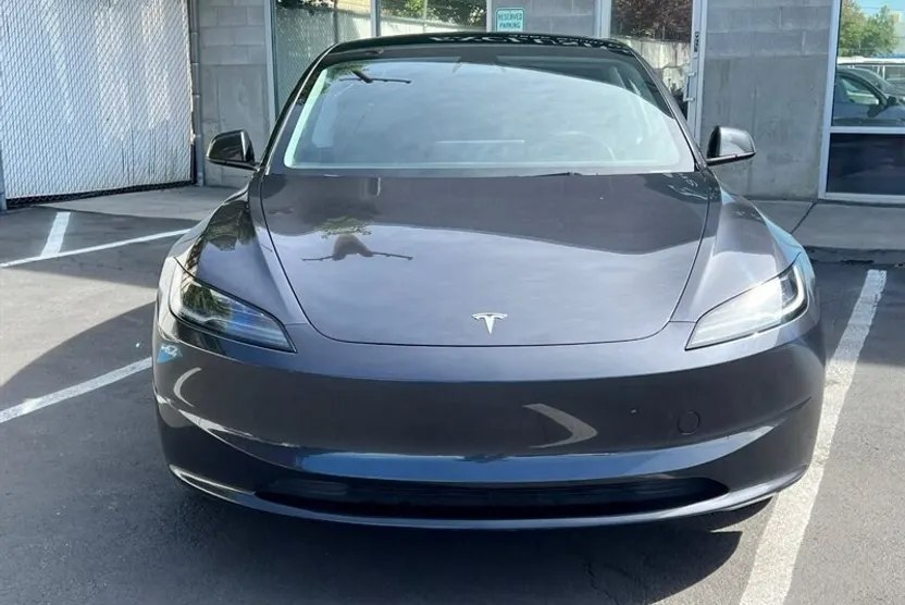 2024 Tesla Model 3 Long Range photo 1