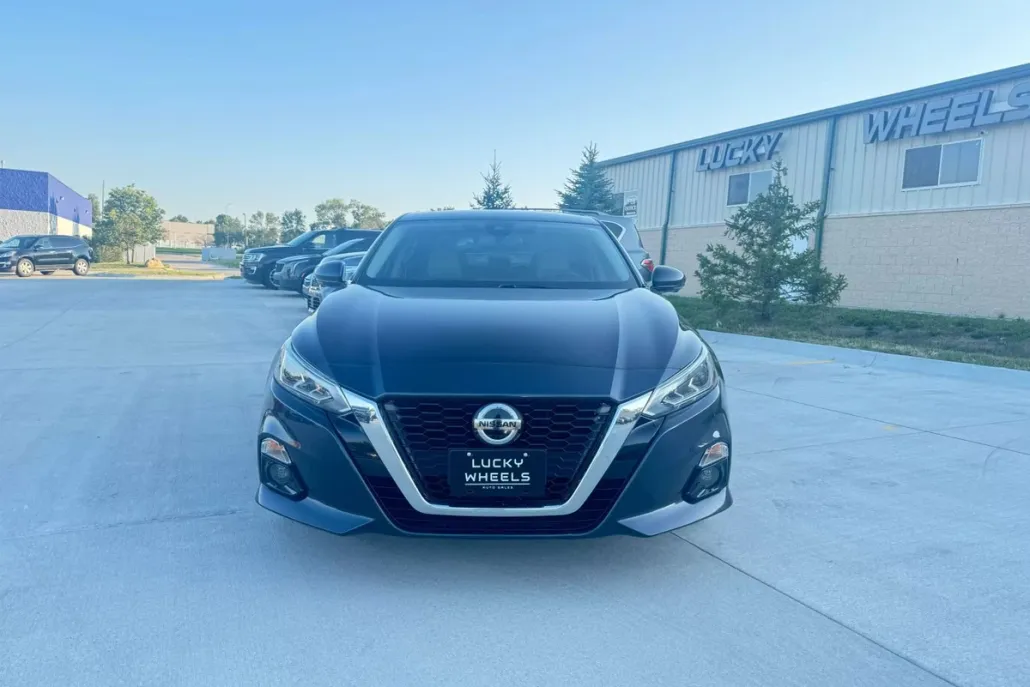 2020 Nissan Altima 2.5 Platinum photo 1