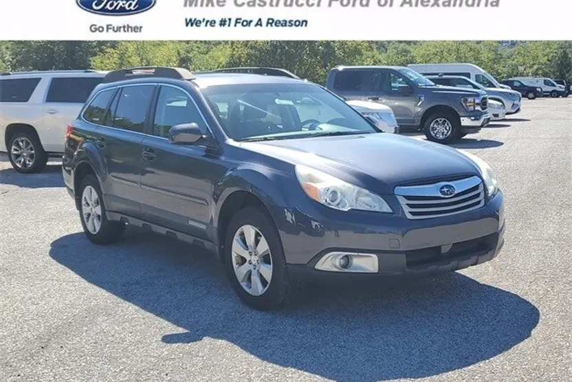 2012 Subaru Outback 2.5i Premium photo 1