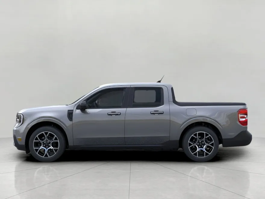 2025 Ford Maverick Lariat photo 1