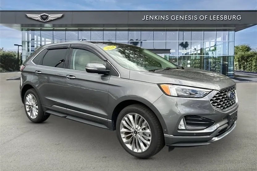 2024 Ford Edge Titanium photo 1