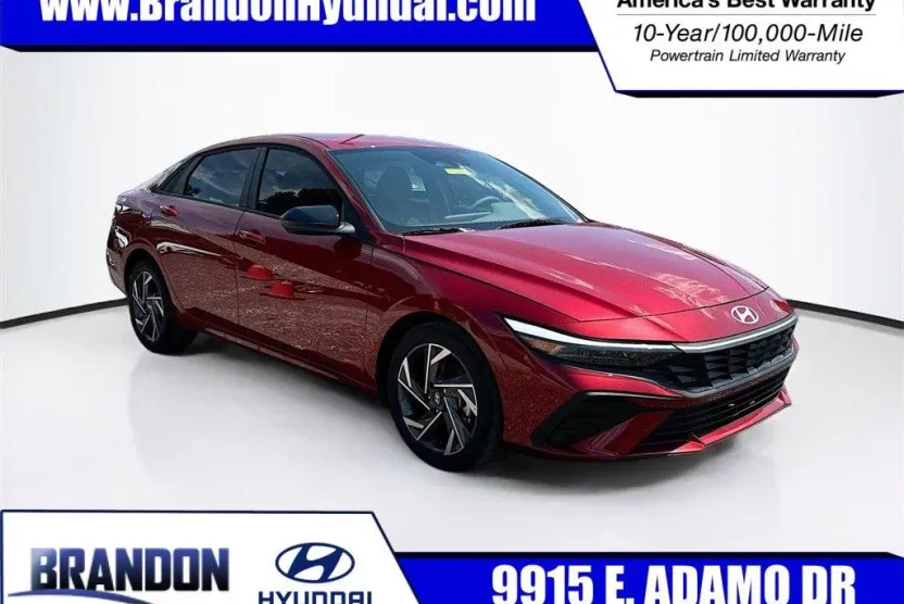 2025 Hyundai Elantra SEL Sport photo 1