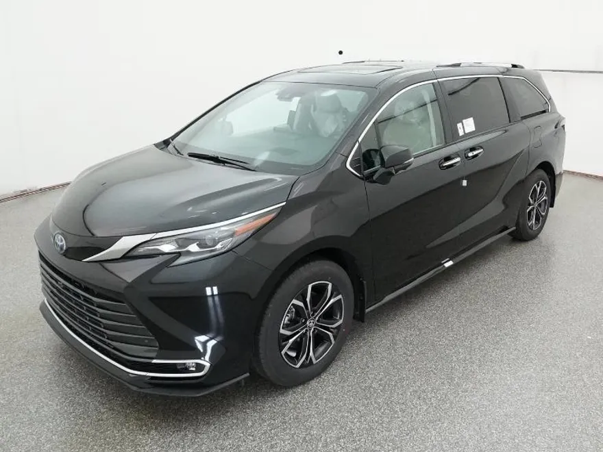 2025 Toyota Sienna Platinum photo 1