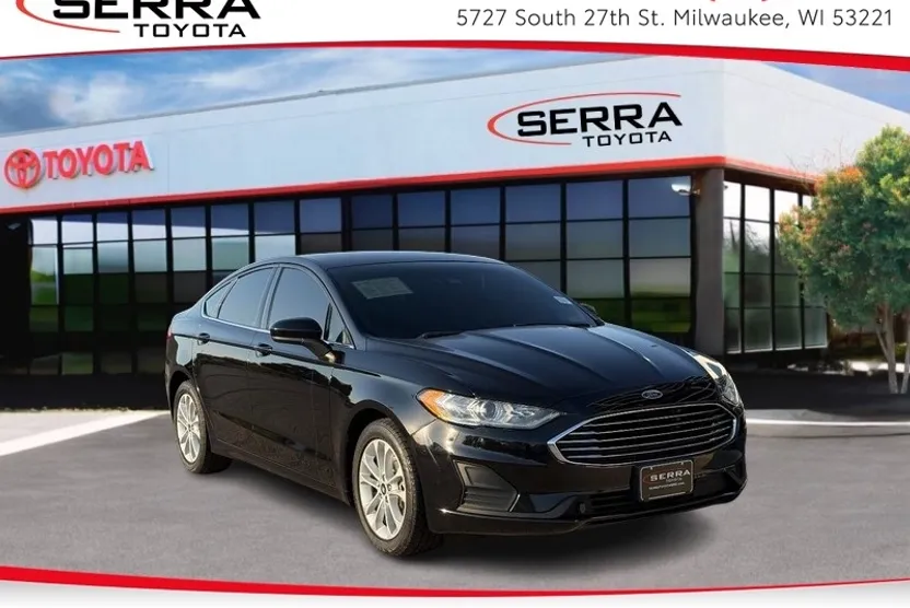 2019 Ford Fusion SE photo 1