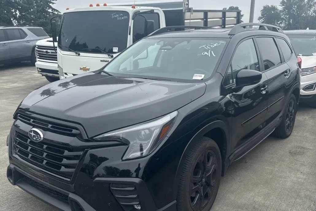 2024 Subaru Ascent Onyx Edition photo 1