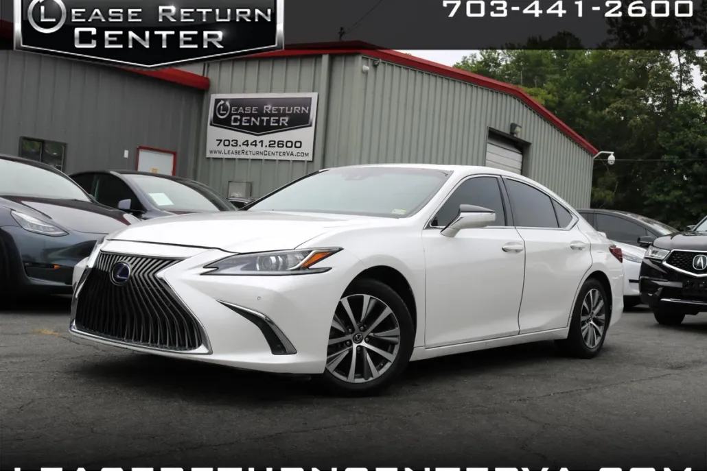 2021 Lexus ES 300h photo 1