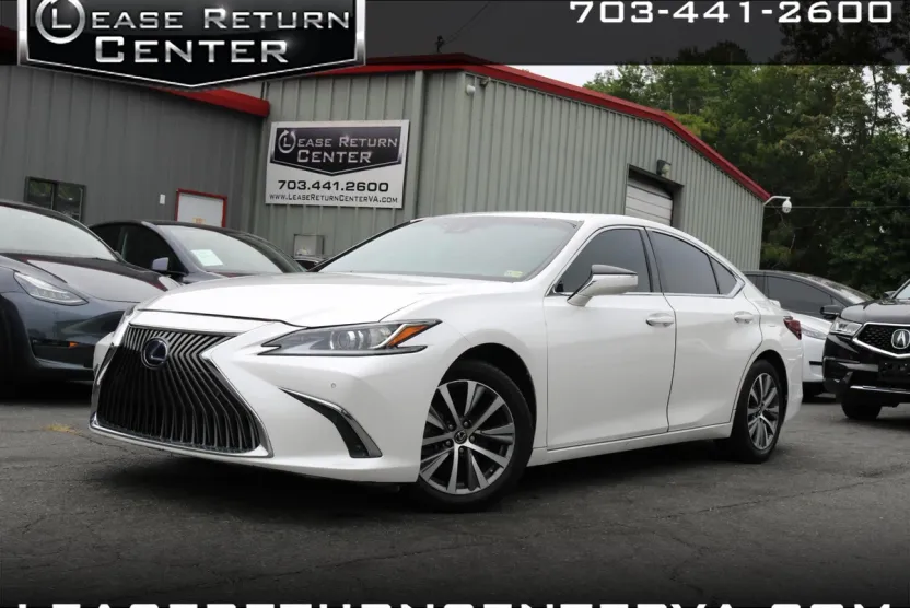 2021 Lexus ES 300h photo 1