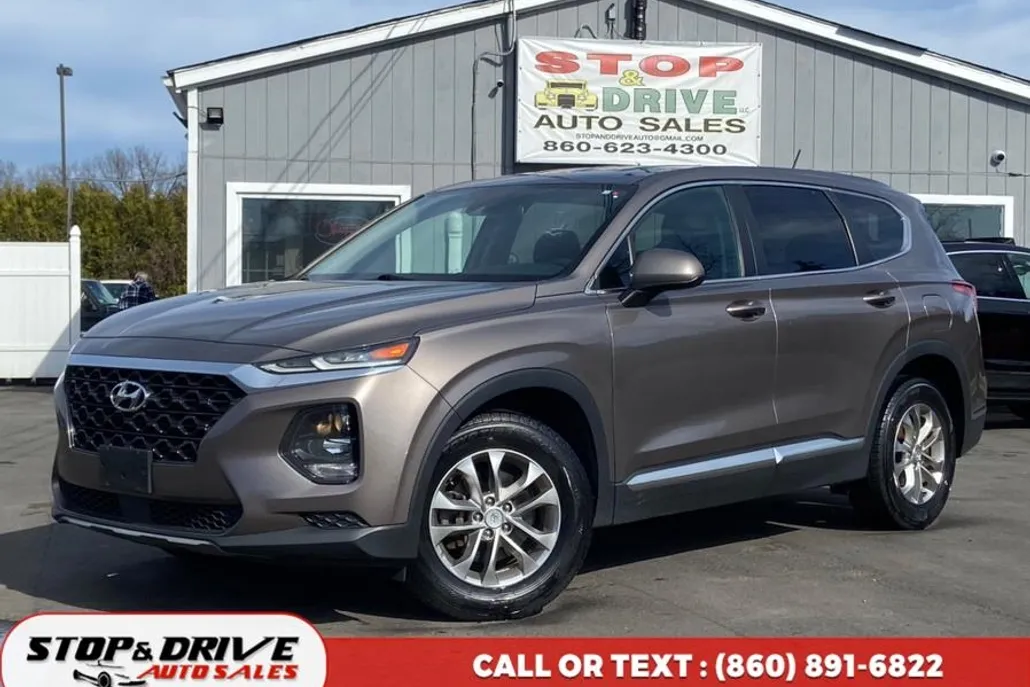 2019 Hyundai Santa Fe SE photo 1