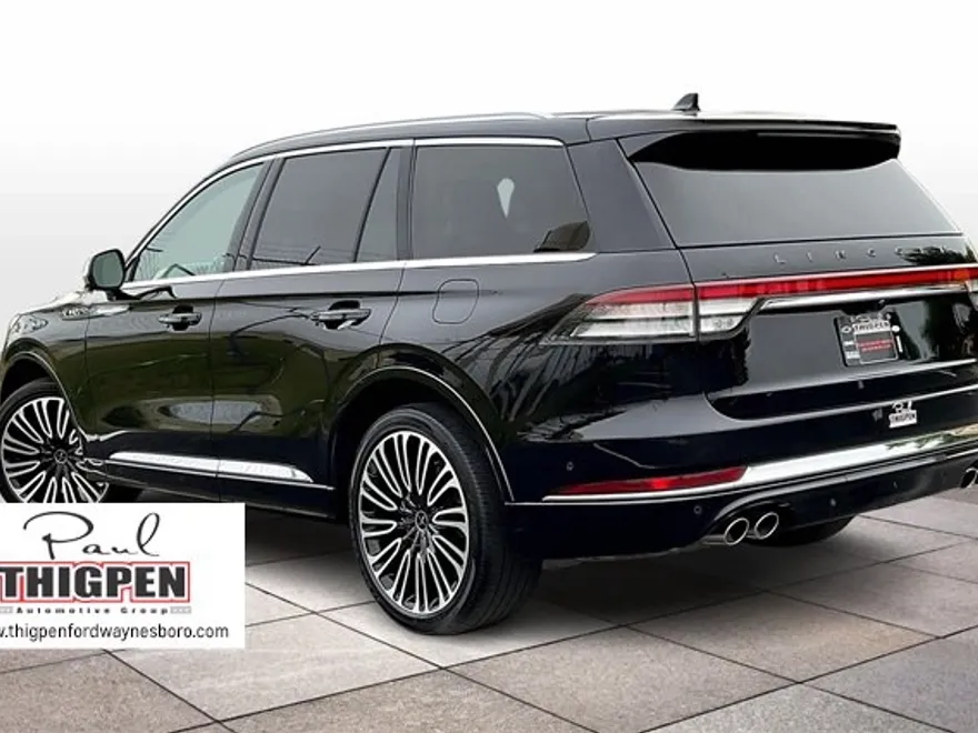 2022 Lincoln Aviator Black Label photo 1