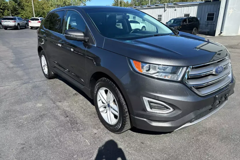 2018 Ford Edge SEL photo 1