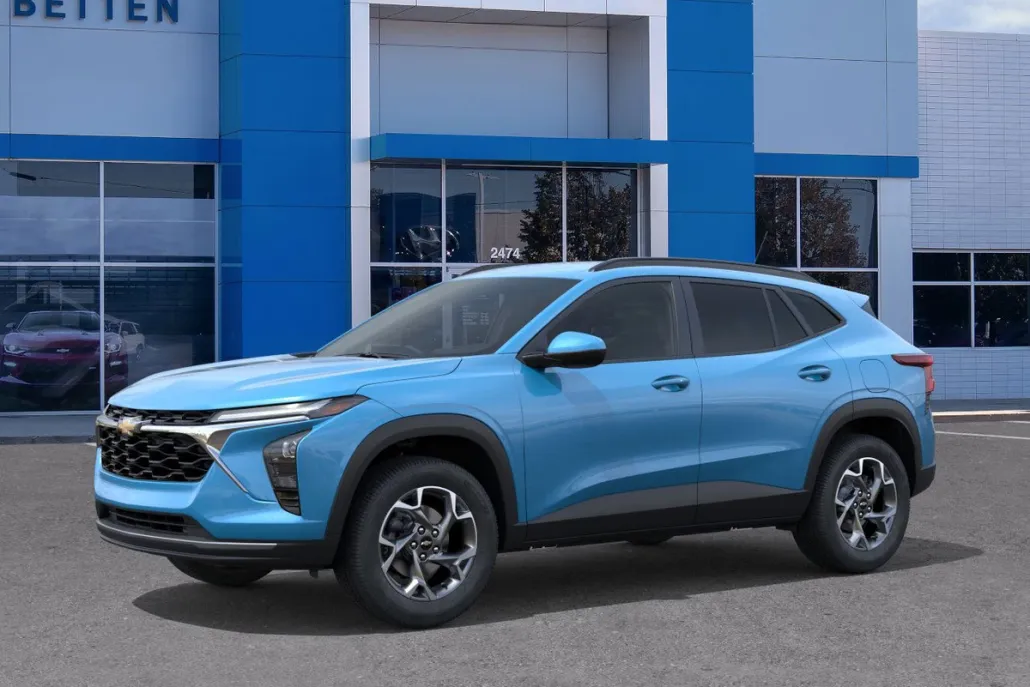 2025 Chevrolet Trax LT photo 1