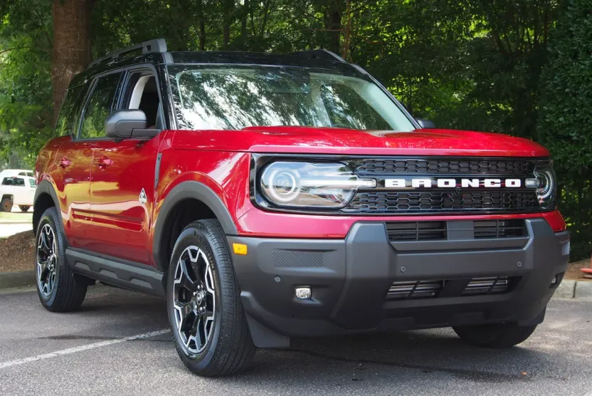 2025 Ford Bronco Sport Outer Banks photo 1