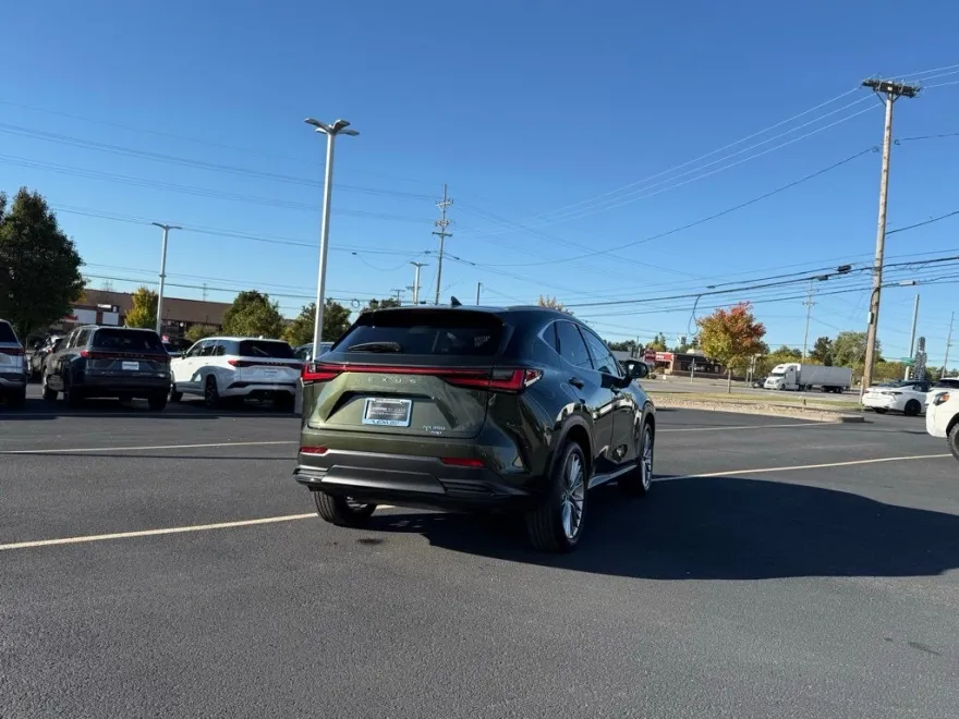 2025 Lexus NX 350 Premium photo 1