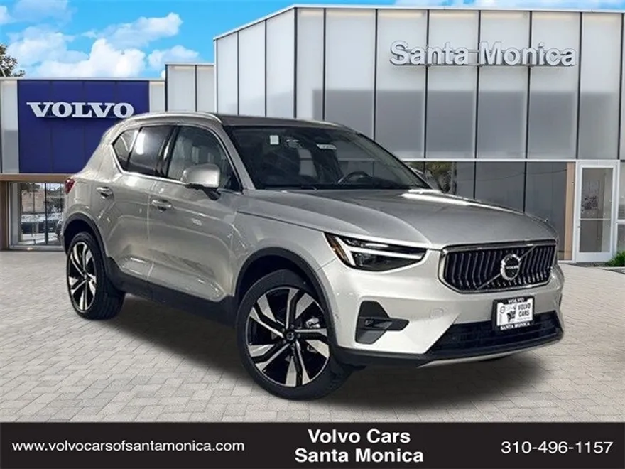2024 Volvo XC40 Ultimate photo 1