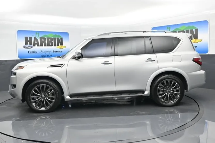 2024 Nissan Armada Platinum photo 1