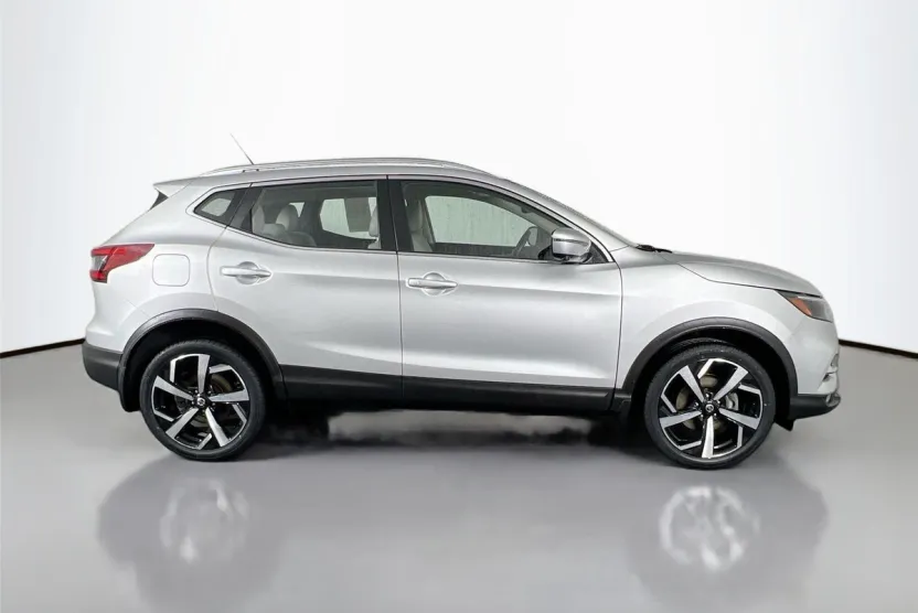 2020 Nissan Rogue Sport SL photo 1