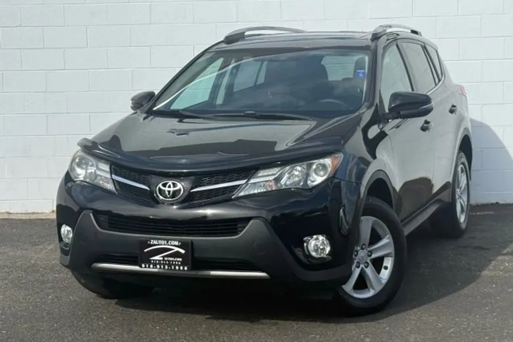 2013 Toyota RAV4 XLE Sport photo 1