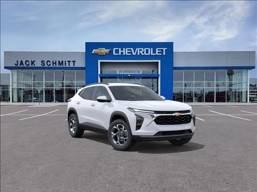 2025 Chevrolet Trax LT photo 1