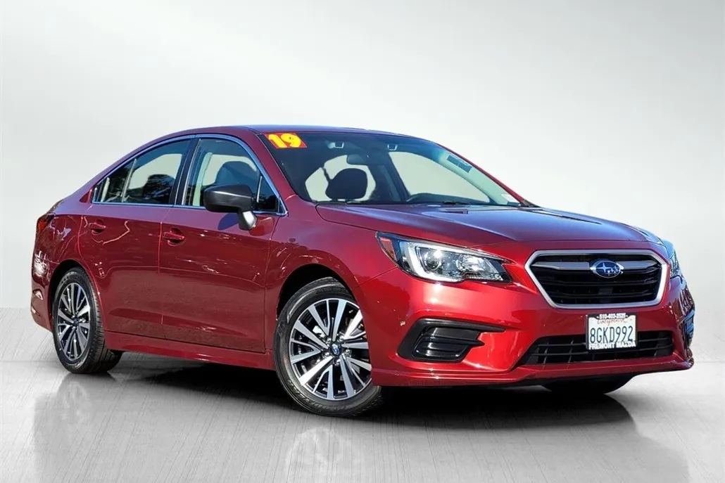 2019 Subaru Legacy 2.5i photo 1