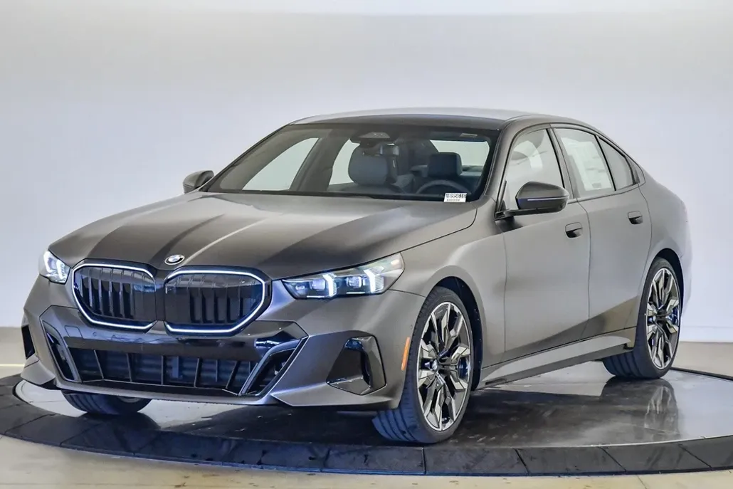 2026 Bmw 530i photo 1