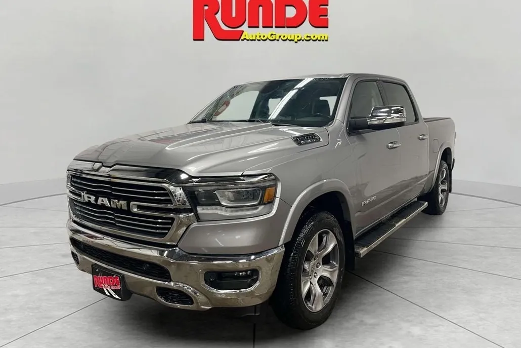 2019 Ram 1500 Laramie photo 1
