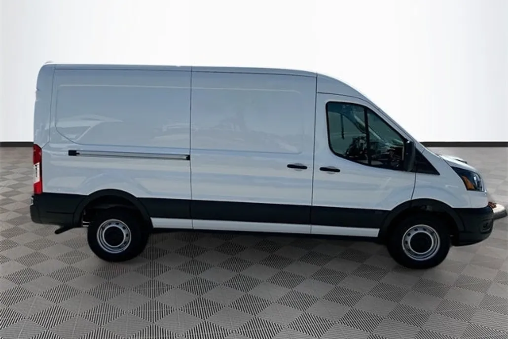 2025 Ford Transit photo 1