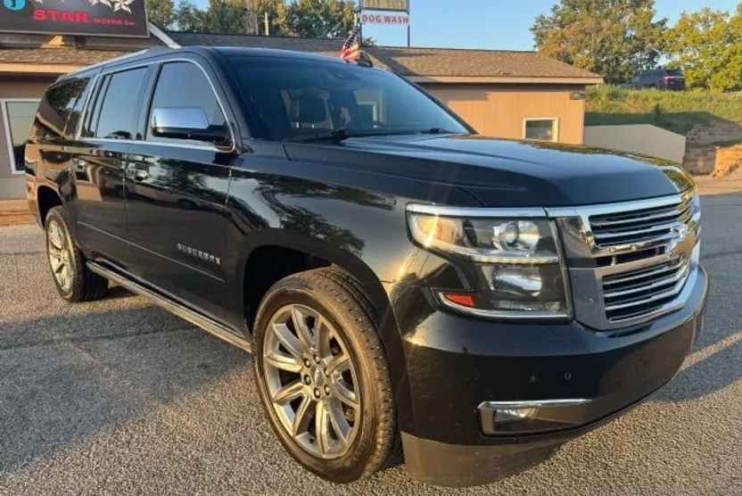 2016 Chevrolet Suburban LTZ photo 1