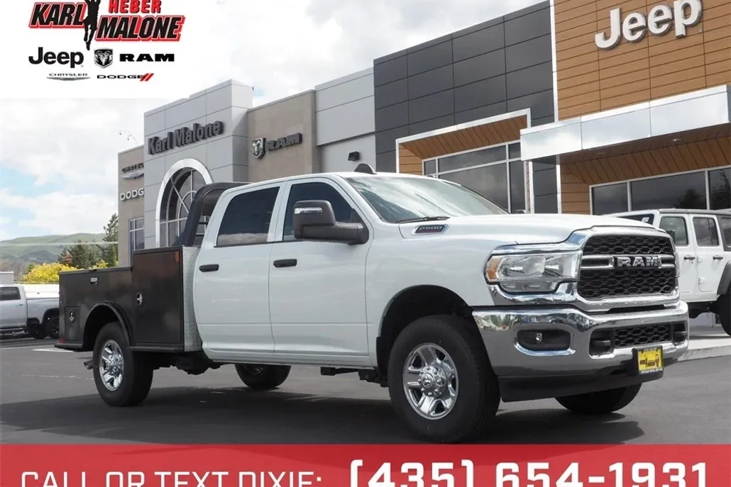 2023 Ram 2500 Tradesman photo 1