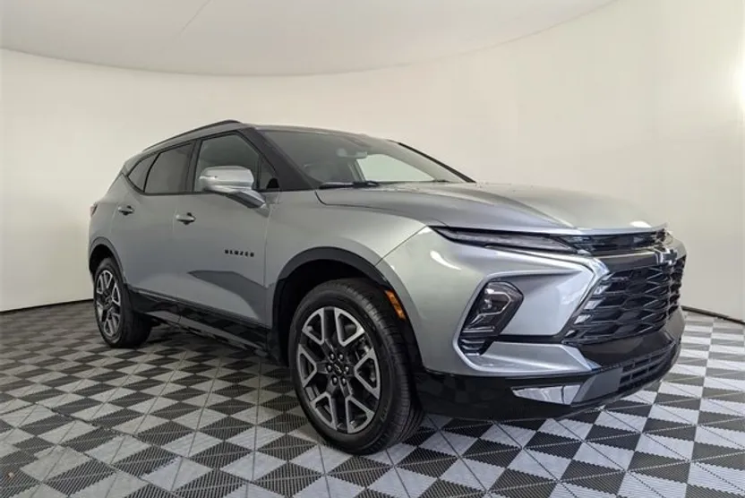 2025 Chevrolet Blazer RS photo 1
