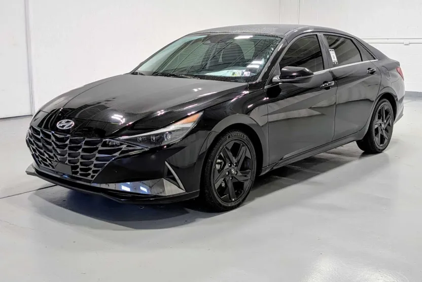 2023 Hyundai Elantra Limited photo 1
