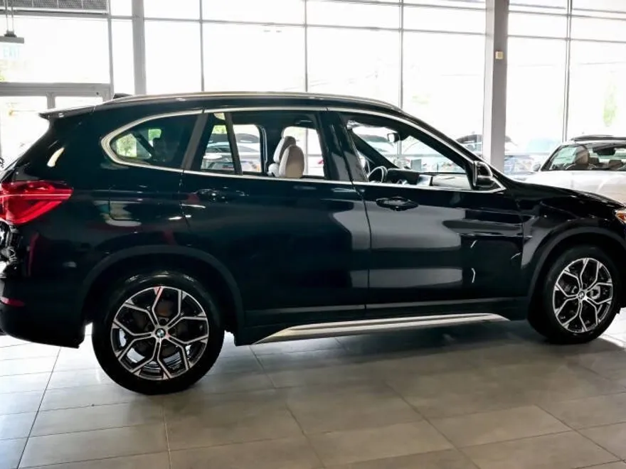 2022 Bmw X1 XDrive28i photo 1