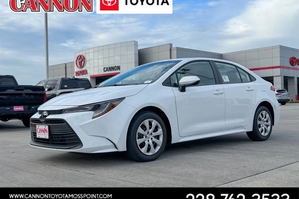 2026 Toyota Corolla LE photo 1