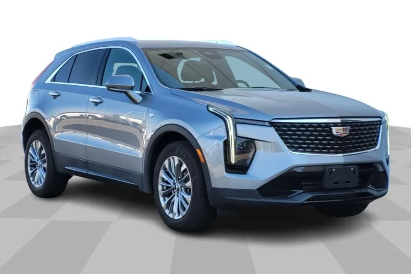 2024 Cadillac XT4 Premium Luxury photo 1