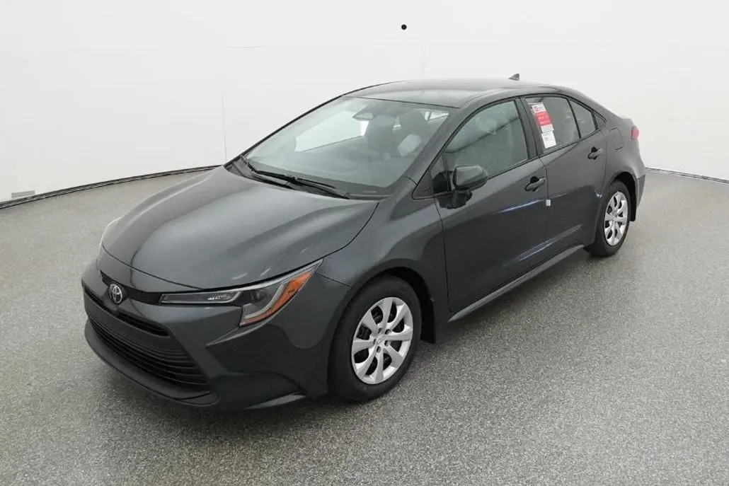 2026 Toyota Corolla LE photo 1