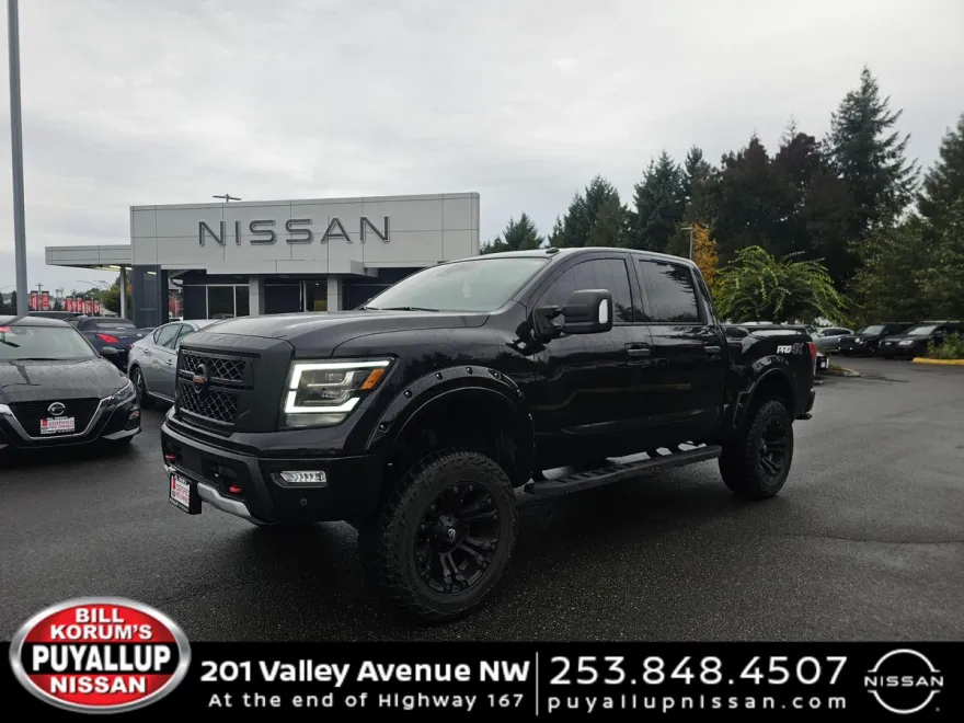 2021 Nissan Titan PRO-4X photo 1