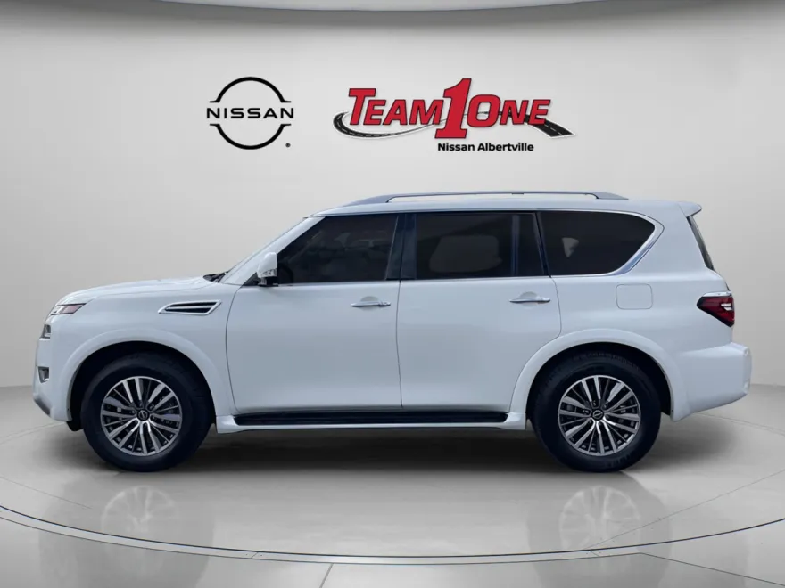 2024 Nissan Armada SL photo 1